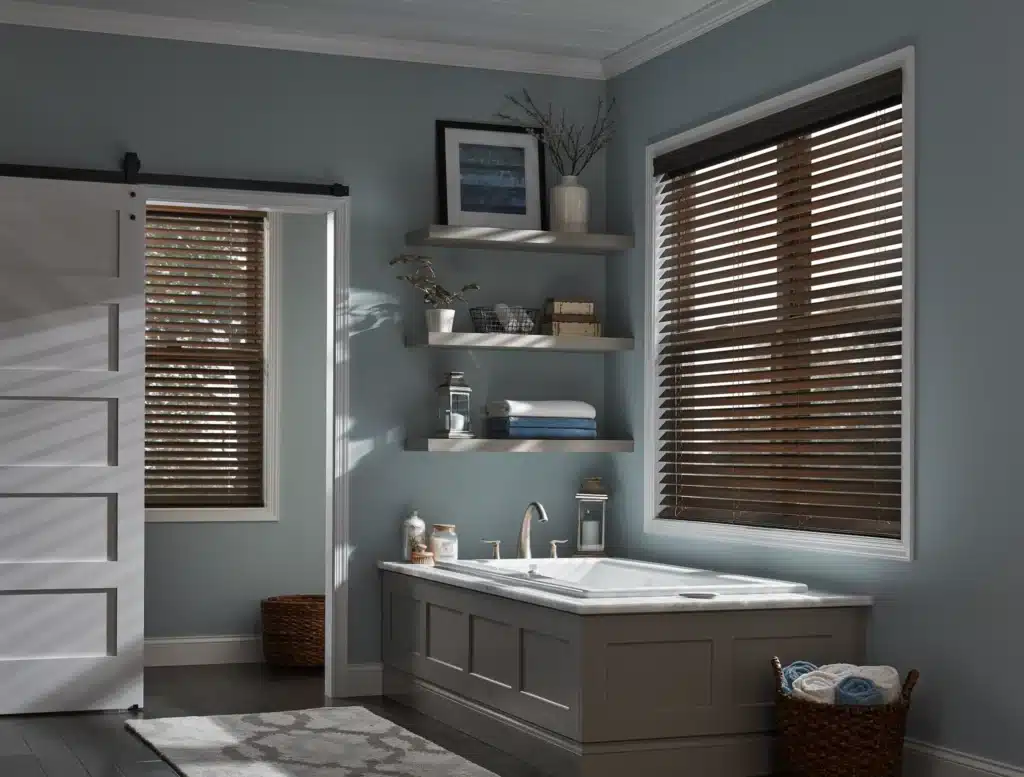 Wood Blinds Bathroom (2)